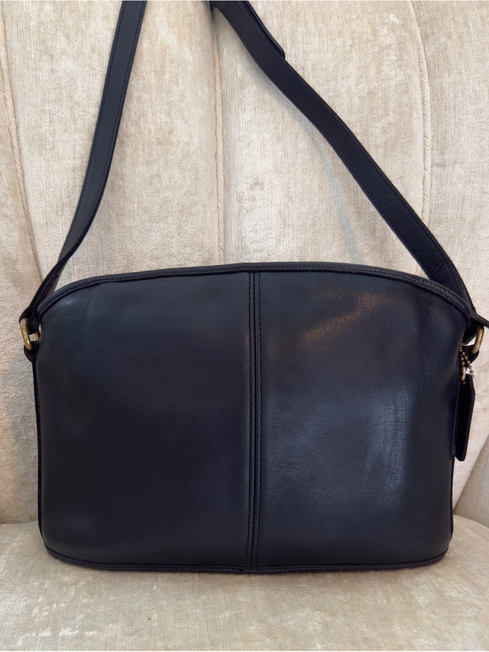 Vintage Coach Anderson 9976 .. 27 years old Black Leather- Made in Costa Rica